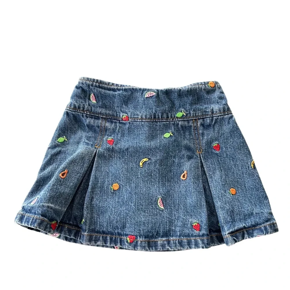 Gymboree Kids Denim Fruit Embroidered Skirt Size 4 Pleated Shorts